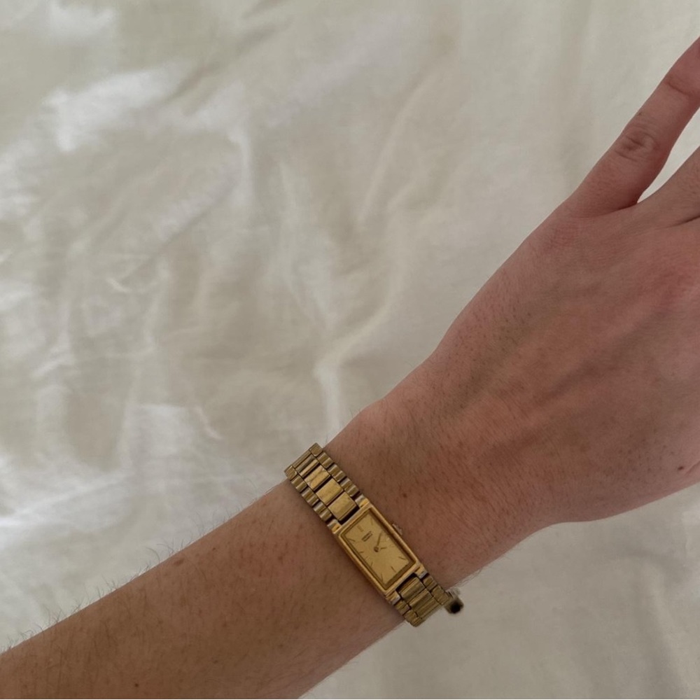 Seiko vintage all gold womens watch 2E20-6320